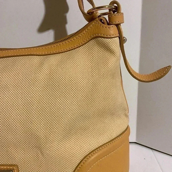 Dooney & Bourke vintage beige canvas satchel bag - Picture 3 of 16